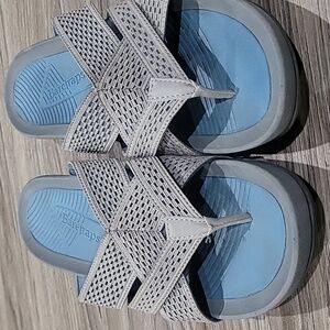 BareTraps Agatha Slip On Slide Thong Sandal Women's Size 6.5 M Gray/Blue